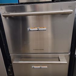 🚨 New Fisher & Paykel - 24" Front Control Built-In Dishwasher - Stainless Steel
Model DD24DV2T9 N