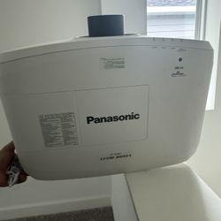 Panasonic Projector 