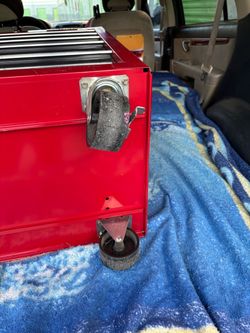 Red Metal Rolling Tool Chest Cabinet