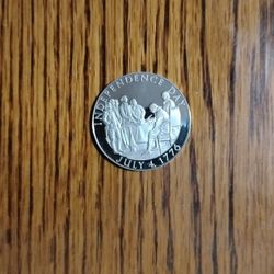 Bicentennial Commemorative Coin Pure Sterling Silver