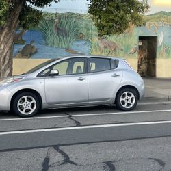 Nissan leaf 2012