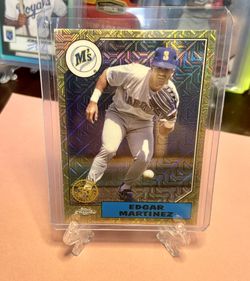 EDGAR MARTINEZ 2022 TOPPS CHROME GOLD 87 THROWBACK GOLD MOJO REFRACTOR