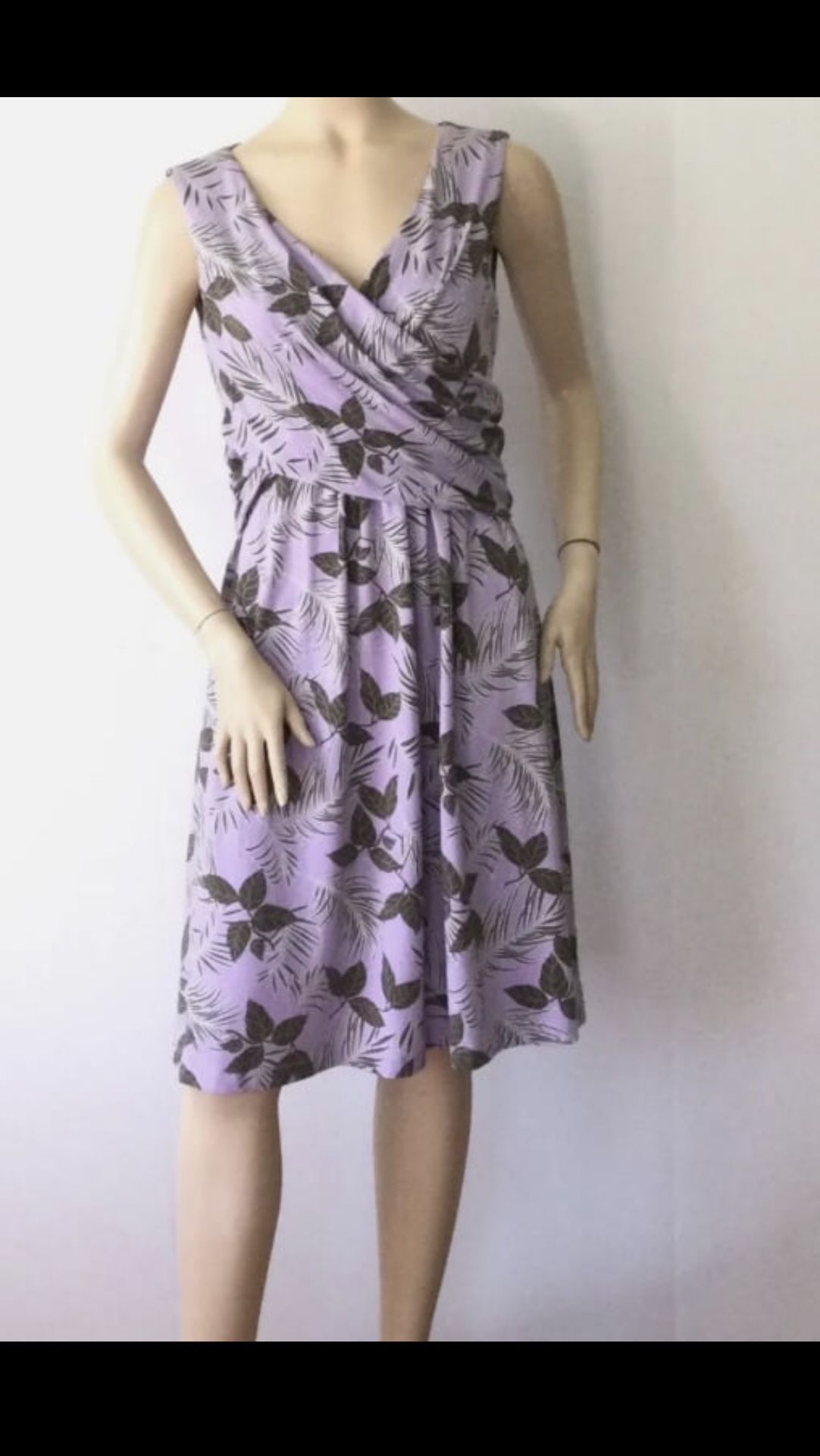 LANDS END Women’s Purple w/ Green Leaf Print Faux Wrap Dress