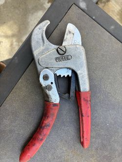 Victor PVC pipe cutter