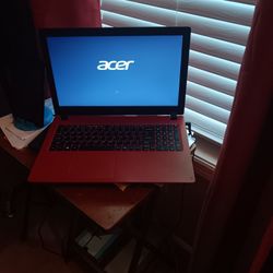  Acer Aspire A315 (Red)