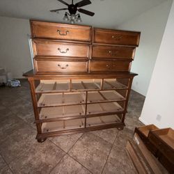 Dresser And Queen Bed Frame 