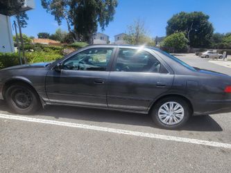 Toyota Camry 2000!!
