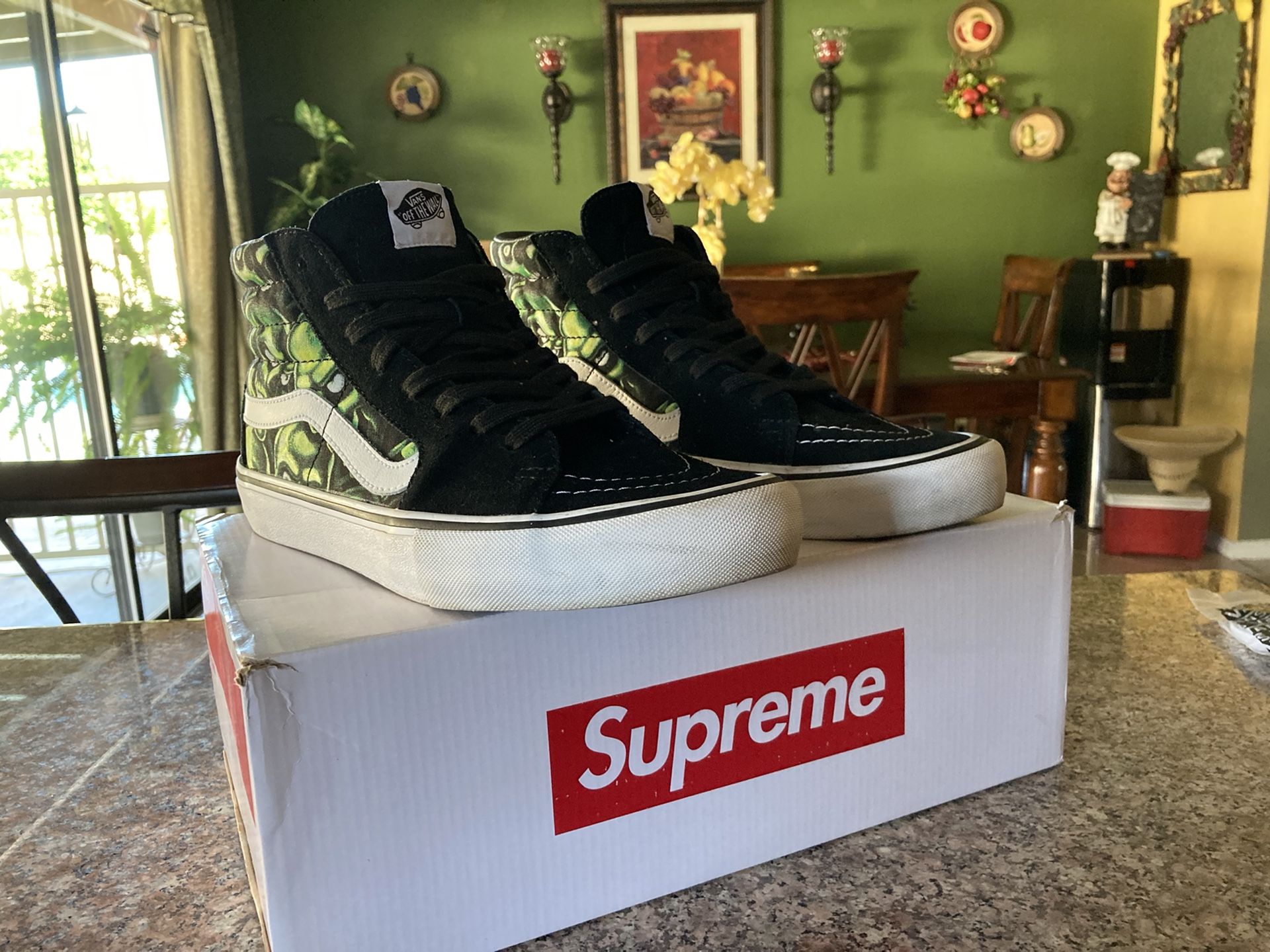 Supreme/Vans Skull Pile