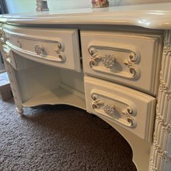 Princess Dresser 