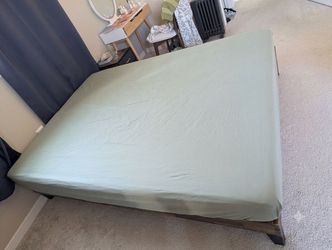 Queen size bed+ bed mattress
