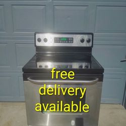 GE Stainless Steel Glass Top Electric Range – 30" – Excellent Condition
