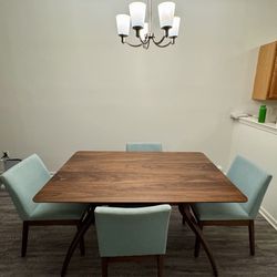 Modern 4-Person Dining Set – Natural Walnut Table with Mint Chairs / Table & 4 chairs