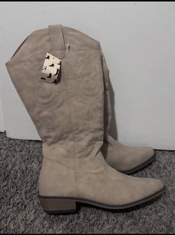 Women’s Boots