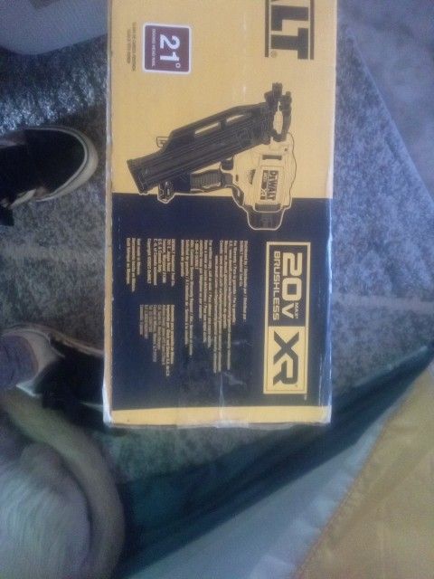 DeWalt 20v Brushless Cordless Collared Framing Nailer