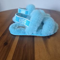 UGG OH YEAH Fluff Slippers, Light Blue, Size 10 C 