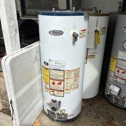 WHIRPOOL GAS WATER 40 GALLONS GREAT CONDITION BOILER DE GAS 40 GALONES
