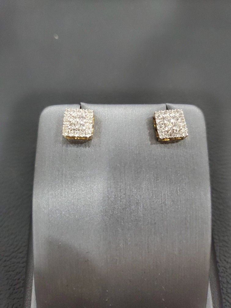 DIAMOND💎 CLUSTER EARRINGS