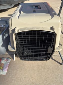 Top Paw Dog portable carrier Small/Medium 28”L x 22”H x 19”W