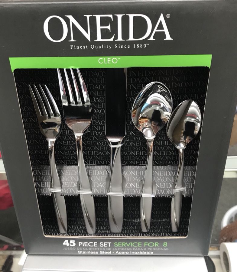 ONEIDA CLEO 45 PC SET STAINLESS STEEL FLATWARE BRAND NEW $60