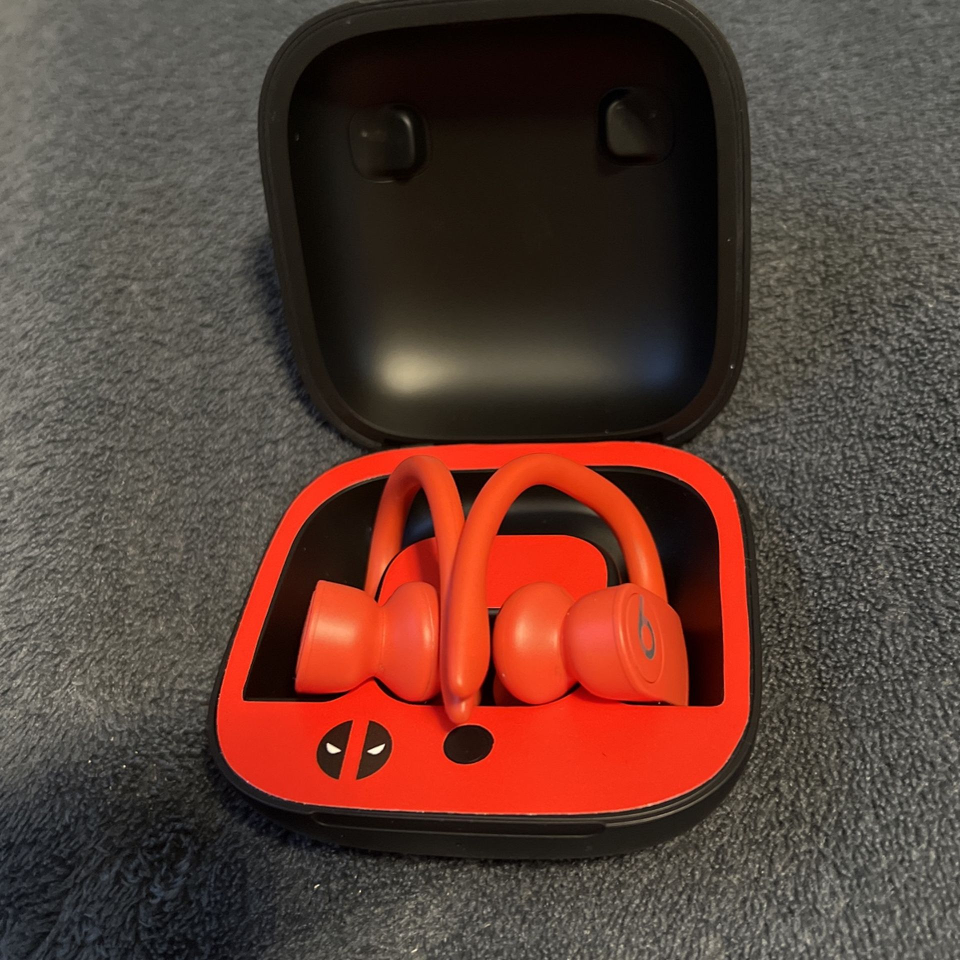 Powerbeats Pro, Red (not White)