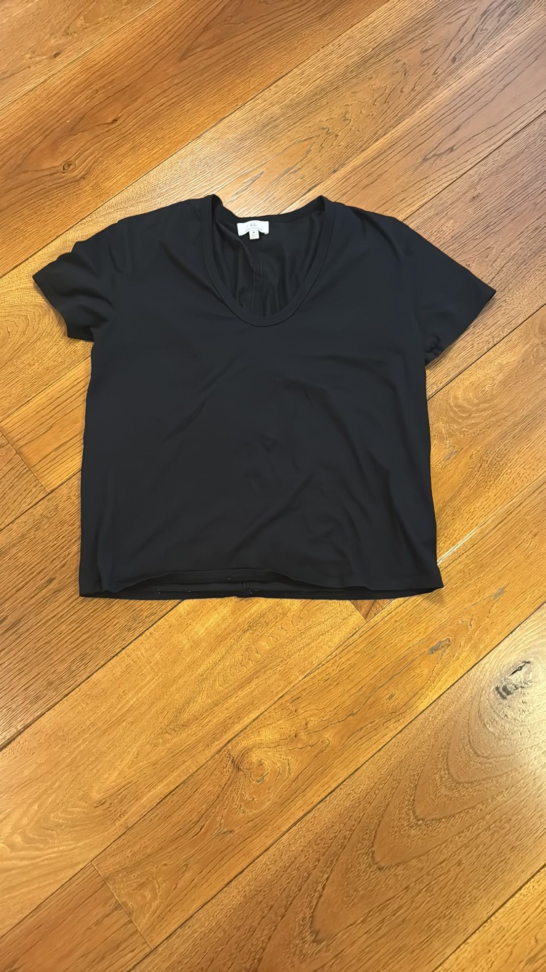 AG Adriano Goldschmied Aspen U Relaxed U Neck T-Shirt