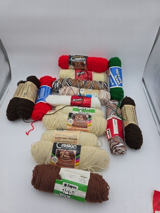 Lot 16 Of Vintage Yarn Brown Green White Red Acrylic Dupoint Zayre 