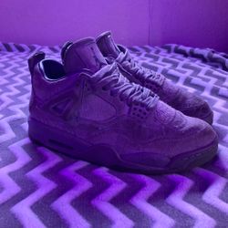 Jordan 4 KAWS collection size 8.5