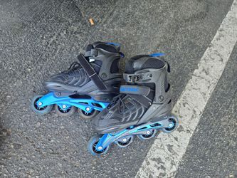 Kids Roller Blades size 8-9
