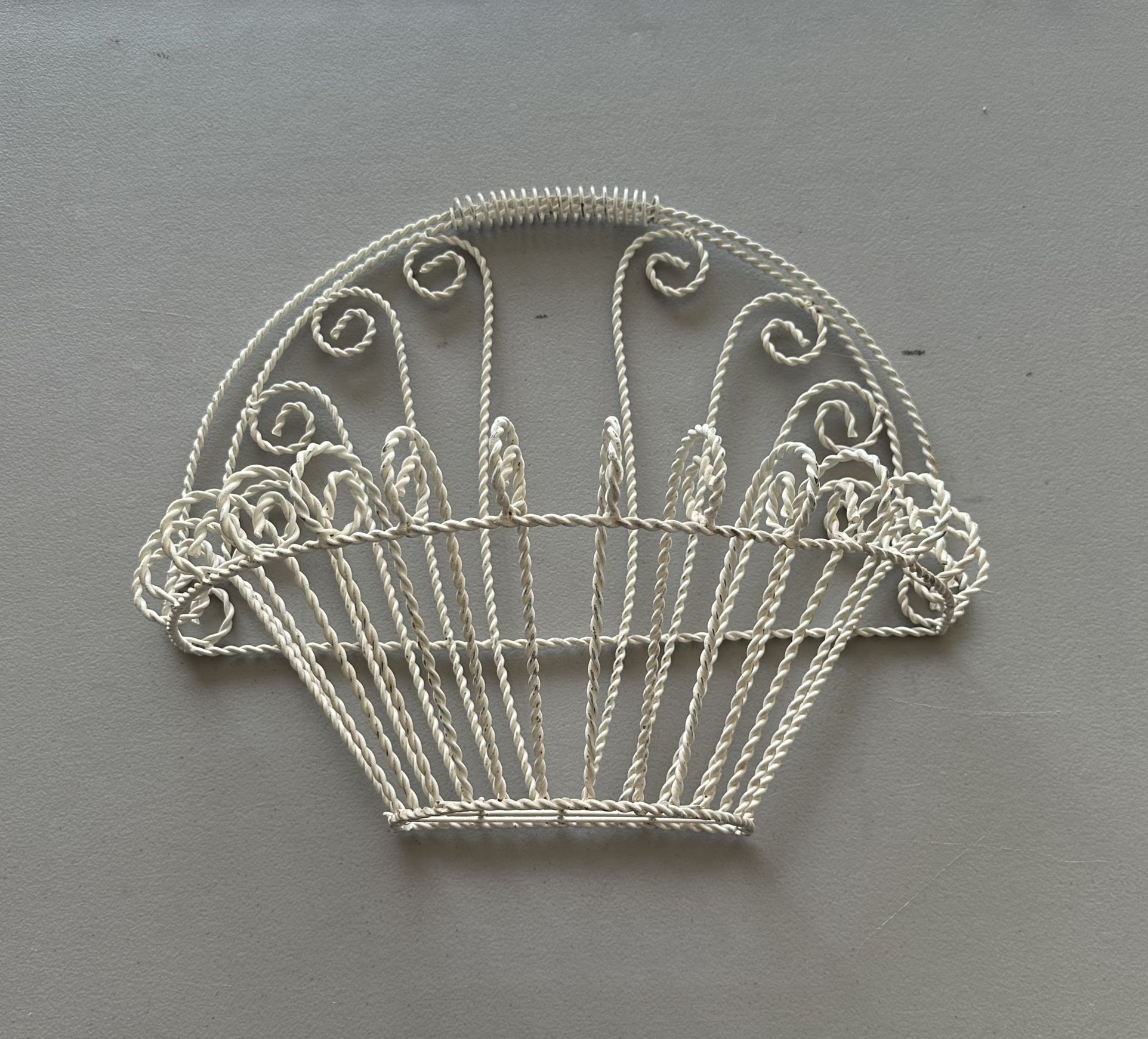 White Vintage 1960’s French Style Twisted Metal Wire Wall Basket!!