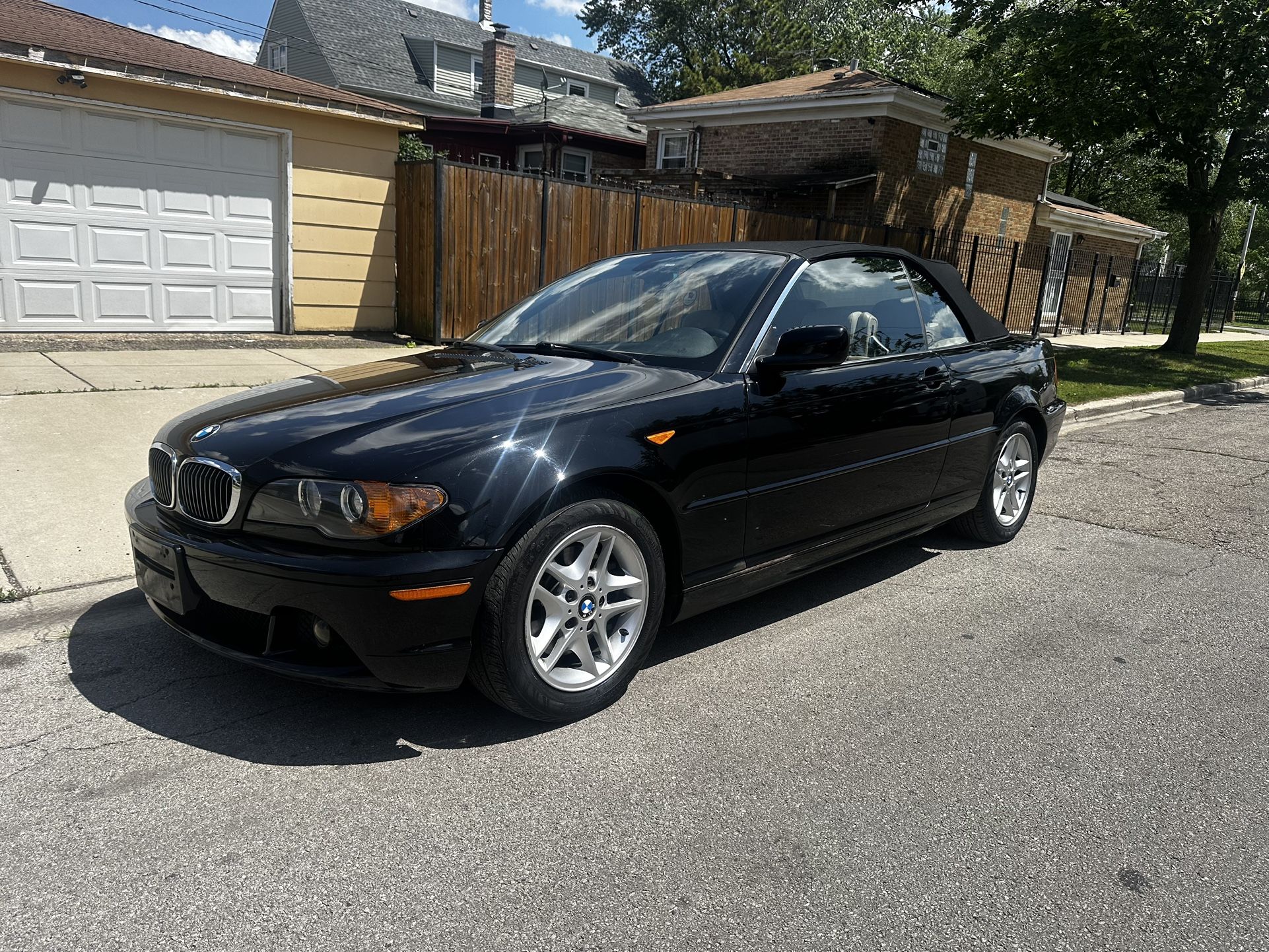 2003 BMW 325Cic
