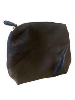 Madison west new faux leather pebbled black zippered clutch bag