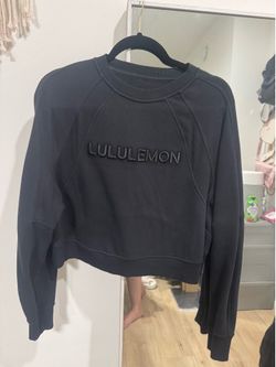 Lululemon Cropped oversize crewneck sweater