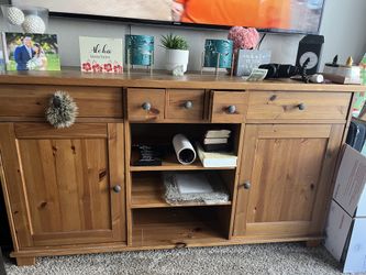 Tv stand.