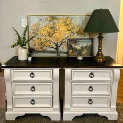 🤍🤎👒Nightstand 👒🤎🤍