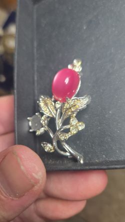 Coro. Royal brooch 925 pink pearl
