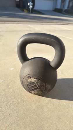Kettlebells 44lb/20kg and 50lb/22kg