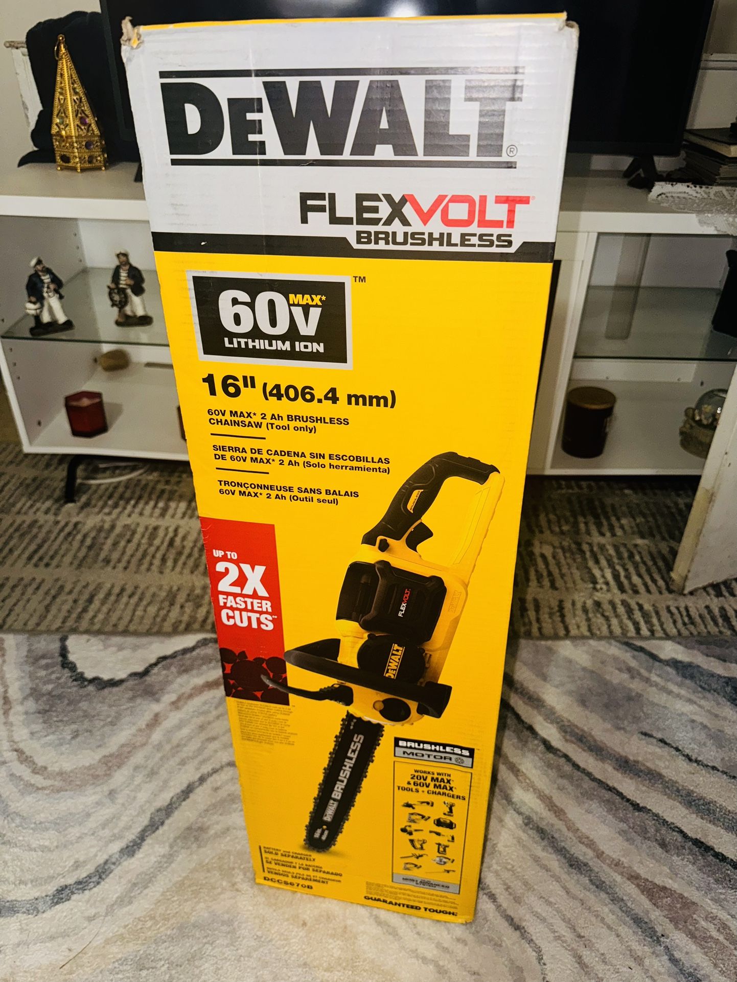 DEWALT FLEXVOLT 60V MAX 16in. Brushless Cordless Battery Powered Chainsaw (Tool Only)