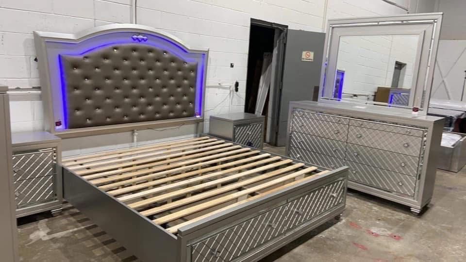 King/queen Bedroom Set