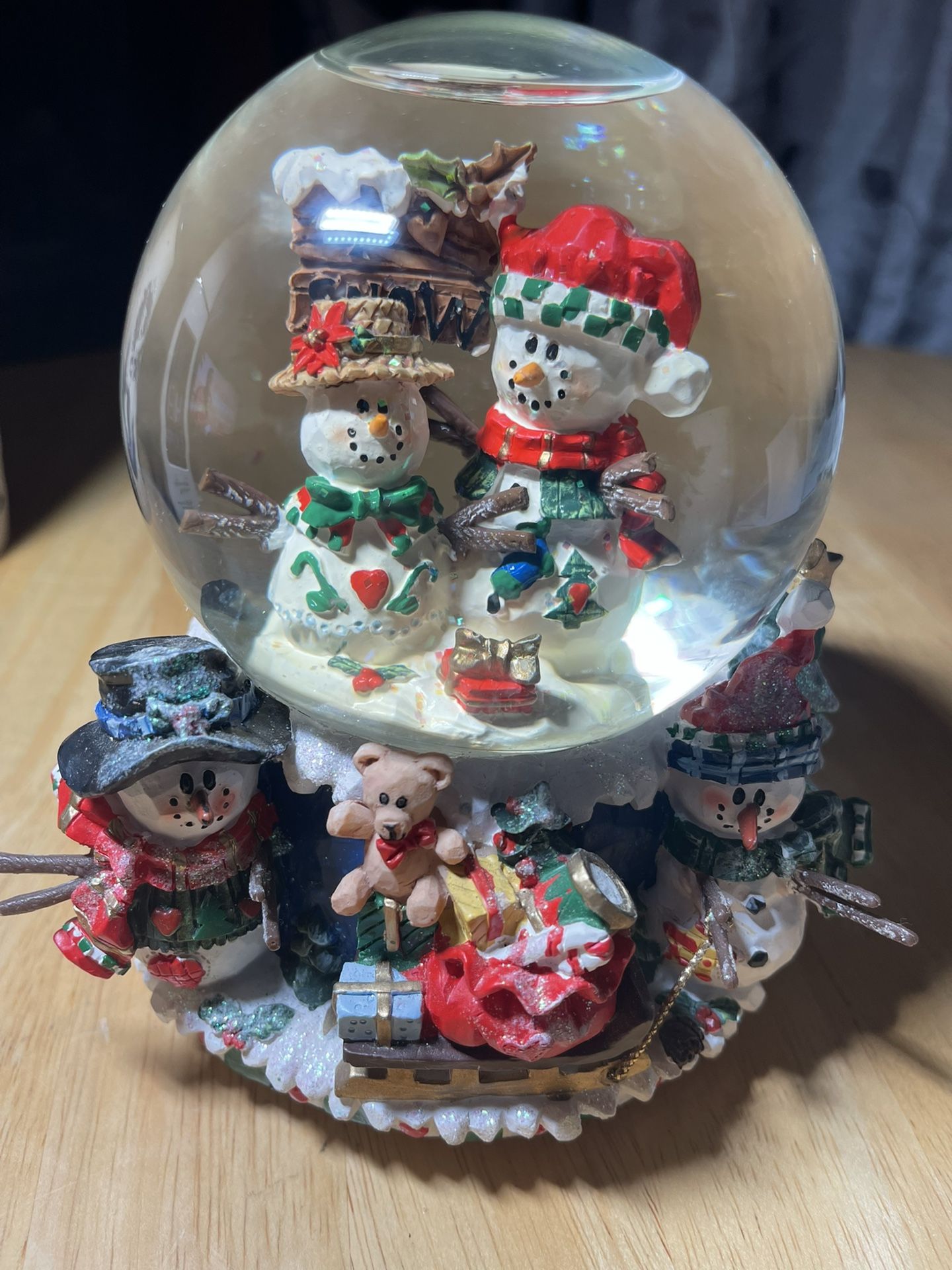 Beautiful Snowman Water globe