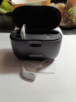 Oticon Real 3 hearing aids