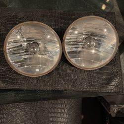 Like New Hummer Headlights 03-07