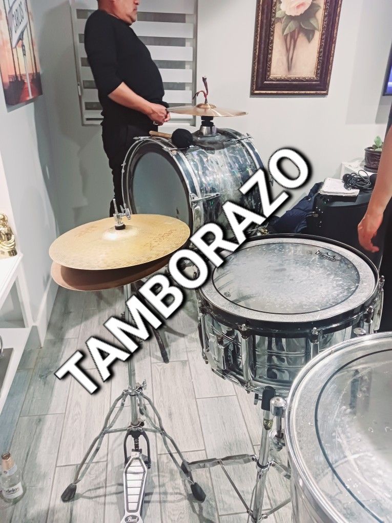 Grupo Tamborazo Tuba Y Tambora 