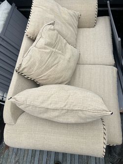 Love seat