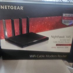 Nighthawk X4S Router
