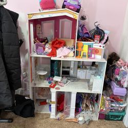 Rainbow High Doll House