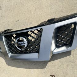 Nissan Frontier Front Grill 