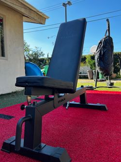 Titan Fitness Adjustable Bench