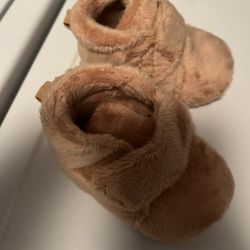 Baby Faux Fur Boots Shoes Like New Size 3c Unisex 