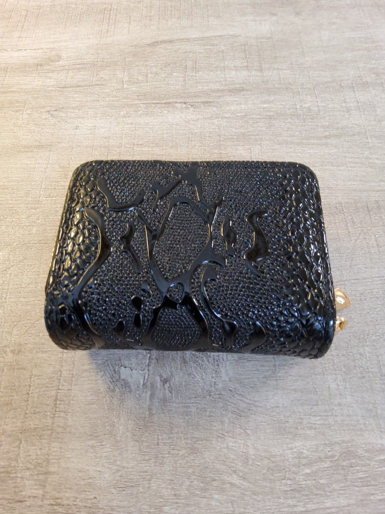 New Small Wallet But It Has Lots Of Room . Size . 5"× 3" .