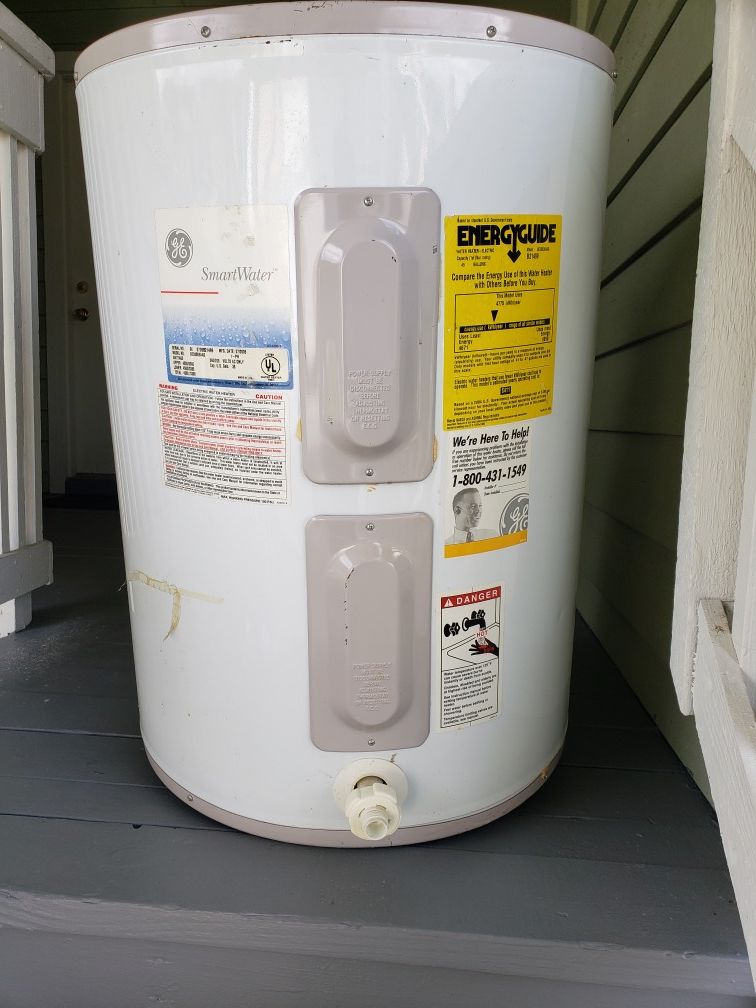 Hot water heater 38 gal for Sale in Tarpon Springs, FL OfferUp